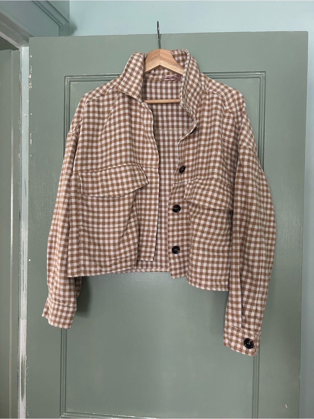 Cropped Gingham Button-Front Jacket - Beige & White